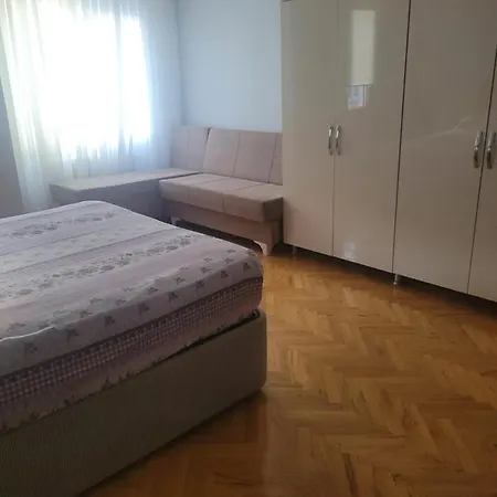 Appartement 3 Eme Etage Ortakoey No 5